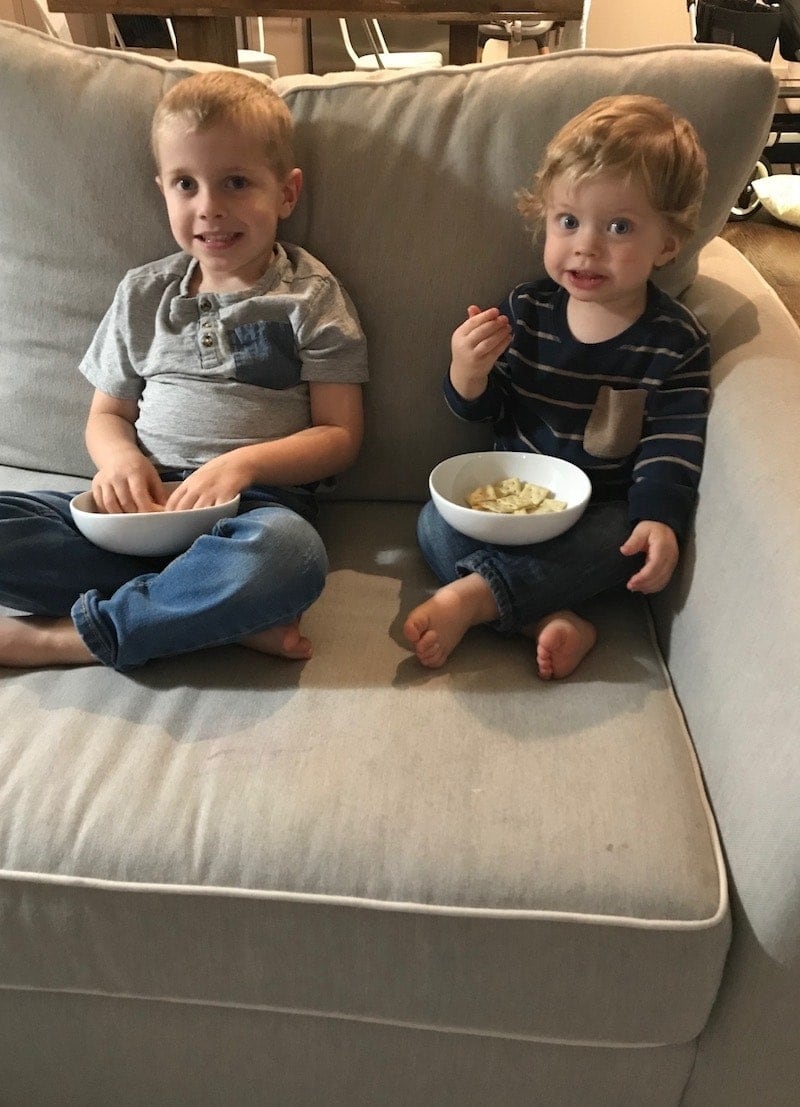 Eddie and Blake on the couch