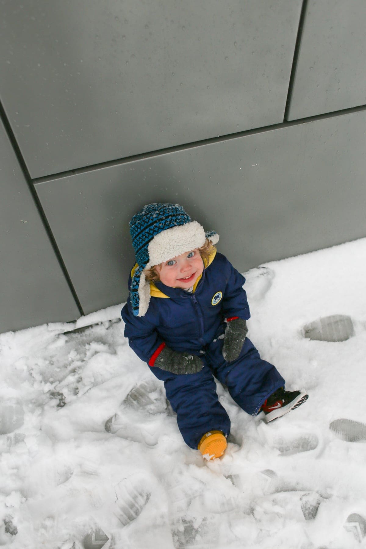 Eddie sitting in the snow