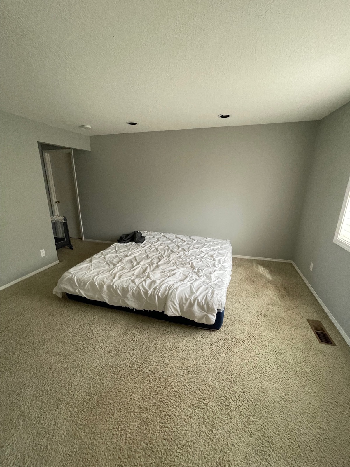 empty bedroom in beach house