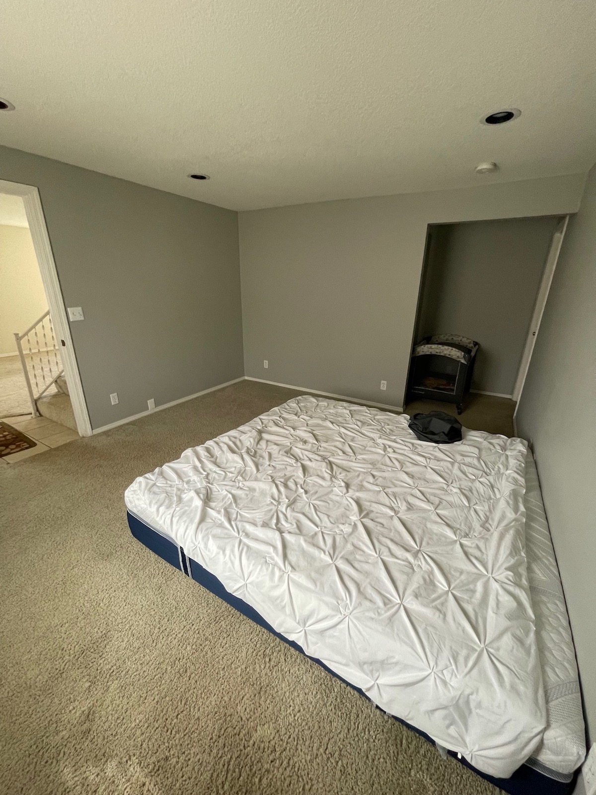 empty bedroom in beach house