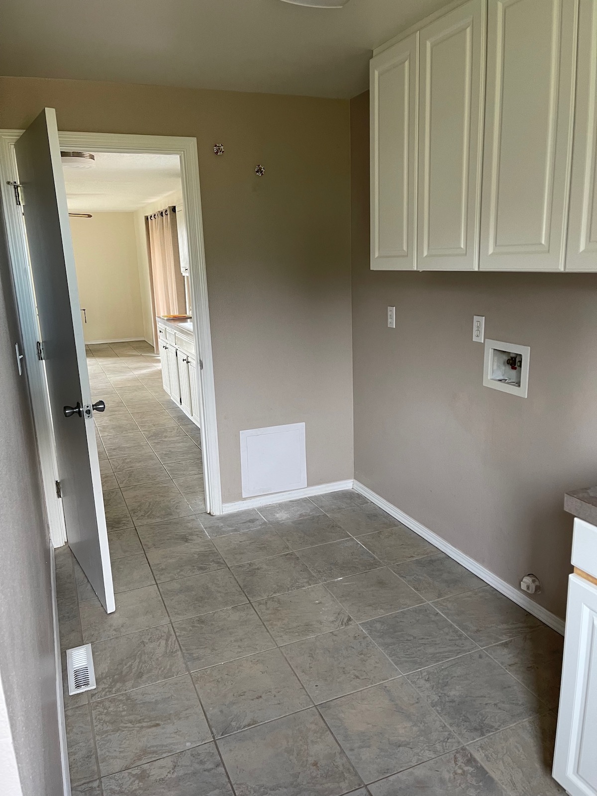 empty laundry room