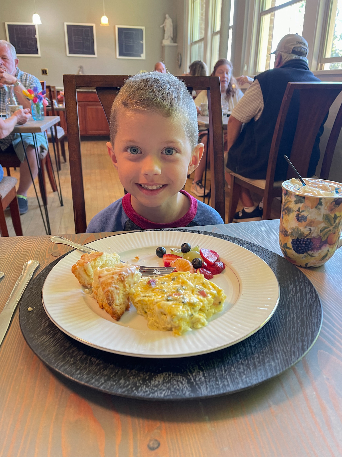 eddie with breakfast