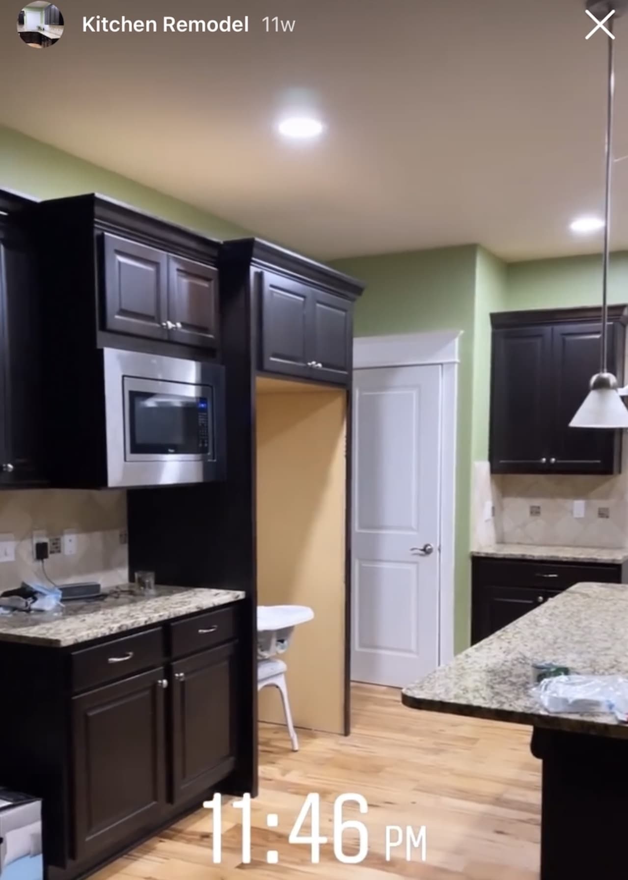 before kitchen picture